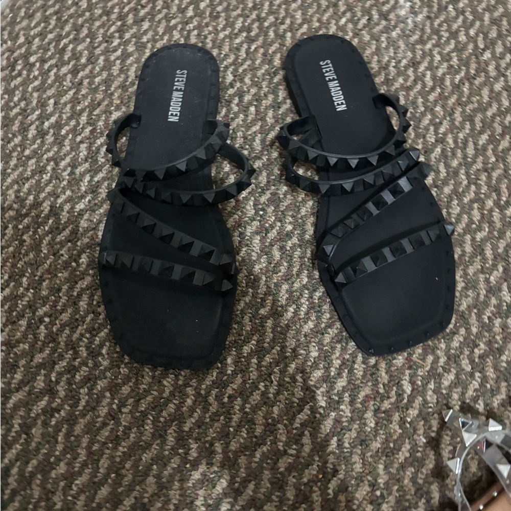 Steve Madden Black Pyramid Studded Sandals